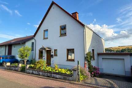 Haus zum Kaufen in Aßlar 335.000,00 € 174 m²