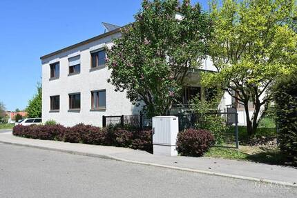 Ruhig am Ortrand von Fellbach-Schmiden gelegenes 2-Familienhaus mit ELW