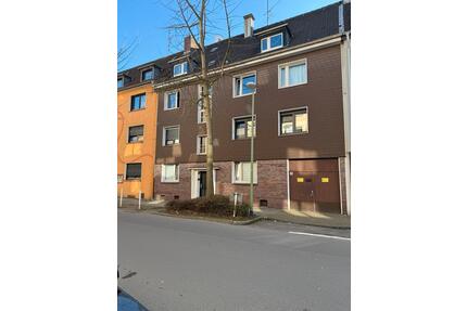 Mehrfamilienhaus mit 6 Wohnheiten 4 Garage 1 Stellplatz - Essen Stadtbezirk III