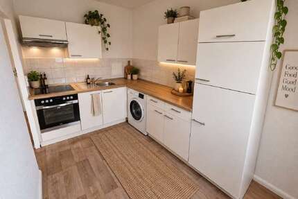 Wohnung zum Mieten in Gera 375,00 € 67.97 m²