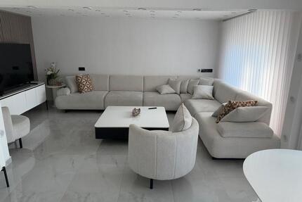zweifamilienhaus zum verkaufen - 550.000,00&nbsp;EUR Kaufpreis, ca.&nbsp; 188,00&nbsp;m&sup2; in Spaichingen (PLZ: 78549)