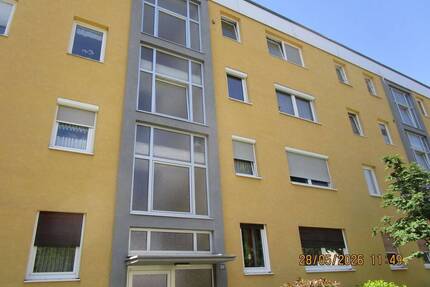 Investoren aufgepasst! Gepflegte 2 Zi. Whg.(ca. 58m²) m. großem Sonnenbalkon in ruhiger Wohnlage, Nürnberg Nibelungenviertel z. verkaufen.