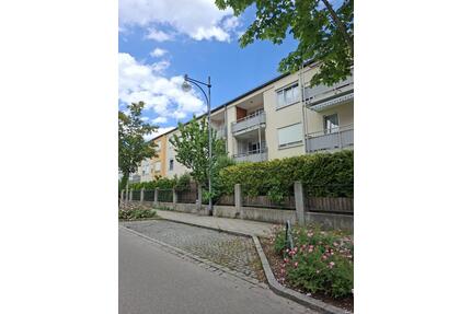 Provisionsfrei! 3-Zimmer-Wohnung mit Balkon & TG-Stellplatz - Gersthofen