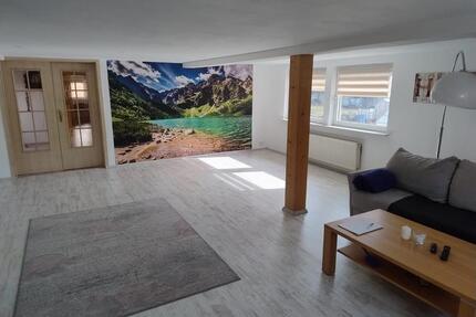 Zweifamilienhaus - 230.000,00&nbsp;EUR Kaufpreis, ca.&nbsp; 160,00&nbsp;m&sup2; in Meiningen (PLZ: 98617)