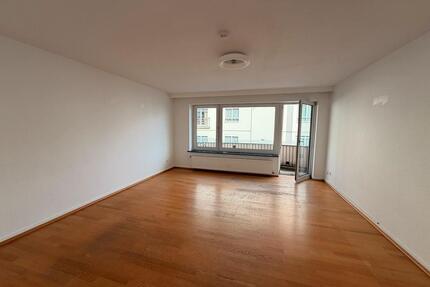 Schöne zentrale Wohnung in Oberursel - Bad Homburg vor der Höhe Berliner Siedlung/Gartenfeld