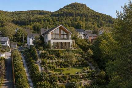 Grundstück zu verkaufen in Gönningen 387.000,00 € 1433 m²