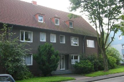 Nähe Zentrum! 2-Zimmer-Dachgeschosswohnung in attraktiver Wohnlage - Recklinghausen Hillerheide