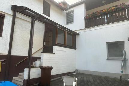 2 Familien Haus - 365.000,00&nbsp;EUR Kaufpreis, ca.&nbsp; 160,00&nbsp;m&sup2; in Hanau (PLZ: 63454) Kesselstadt