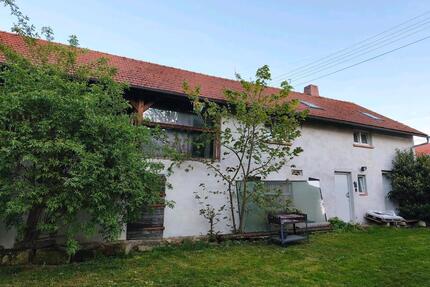 Mietwohnung für 1-2 Personen - 850,00&nbsp;EUR Kaltmiete, ca.&nbsp; 120,00&nbsp;m&sup2; in Hofheim in Unterfranken (PLZ: 97461)