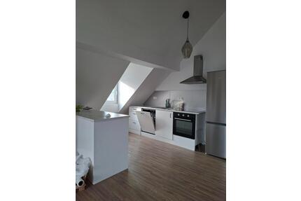 Moderne 3-Zimmer-Wohnung mit Dachterrasse zu vermieten - Augsburg Lechhausen