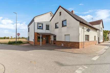 Wohnung zum Kaufen in Böhl-Iggelheim 169.000,00 € 97.08 m²