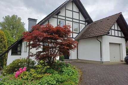 Haus zum Kaufen in Nümbrecht 549.000,00 € 220 m²