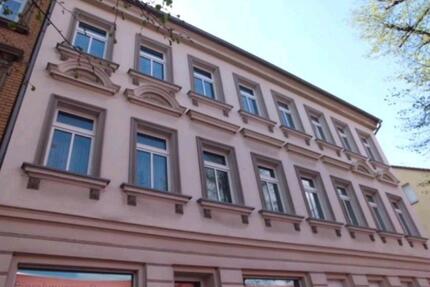 Lichtdurchflutete, große 2 Zi.+ Wohnküche mit eigenem Parkplatz - Leipzig Nordwest