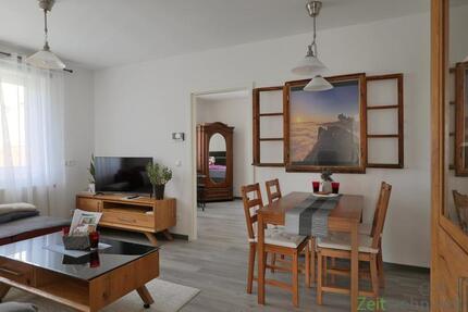 (EF1329_M) Dresden: Blasewitz, möblierte Wohnung im separatem Nebengebäude mit Sitzecke im Garten