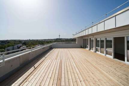 Wohnung zum Mieten in Regensburg 1.900,00 € 120.14 m²