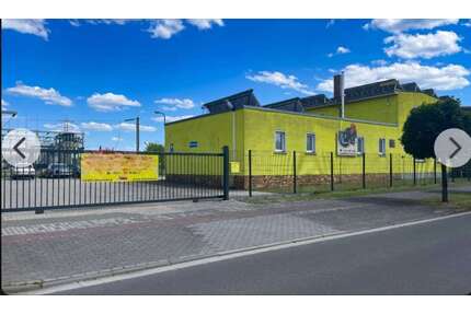 Haus zum Kaufen in Massen-Niederlausitz 449.000,00 € 240 m²