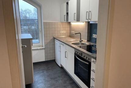 Helle 2,5 Zimmer Dachgeschosswohnung mit Tiefgaragenstellplatz - Amberg