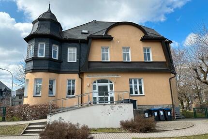helle 3 Zimmer Wohnung oder Büro in herrschaftlicher Villa - Neuhaus am Rennweg