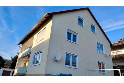 Gepflegtes Zweifamilienwohnhaus - Furth im Wald