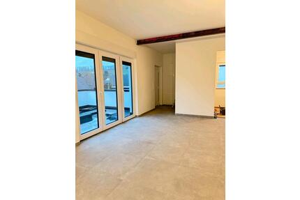 Wunderschöne 5-Zimmer-Wohnung zur sofortigen Vermietung - Östringen