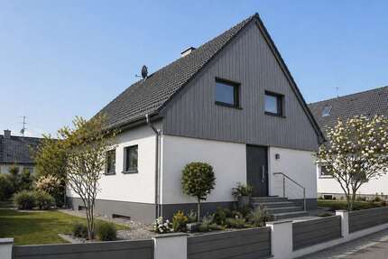 Haus zum Kaufen in Baiersdorf 540.000,00 € 132.97 m²