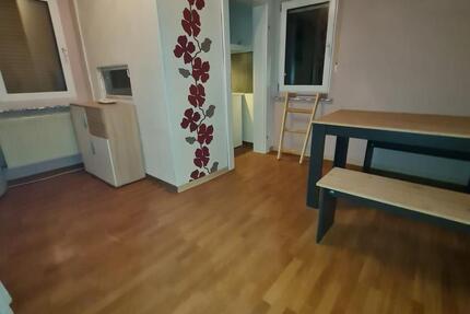 1 Zimmer mit Badezimmer Küche und Balkon tageweise zu Vermieten - Haina (Kloster)