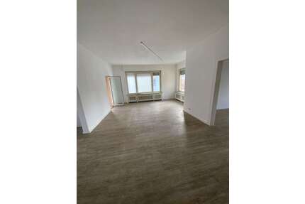 Wohnung zum Mieten in Solingen 1.100,00 € 110.36 m²