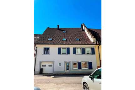 Zwangsversteigerung Mitte Mai - 2026 ! - Reihenmittelhaus - 79780 Stühlingen, Ersteher provisionsfrei! leerstehend