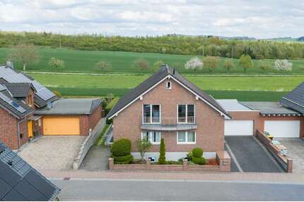 Haus zum Kaufen in Großholbach 480.000,00 € 163 m²