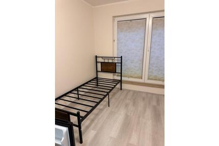 WG Zimmer in 3er WG ab sofort - 600,00&nbsp;EUR Kaltmiete, ca.&nbsp; 14,00&nbsp;m&sup2; in Kiel (PLZ: 24116) Schreventeich