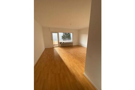 Moderne 2-Zimmer-Wohnung mit Balkon in zentraler Lage - Bad Kissingen