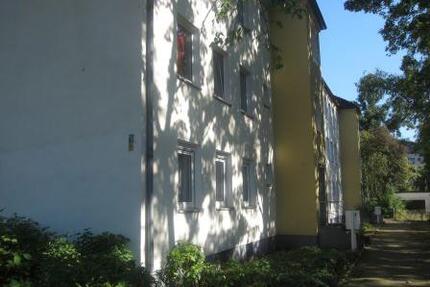 Stop! Individuelle 2,5-Zimmer-Wohnung komplett renoviert! - Essen Stadtbezirk VI