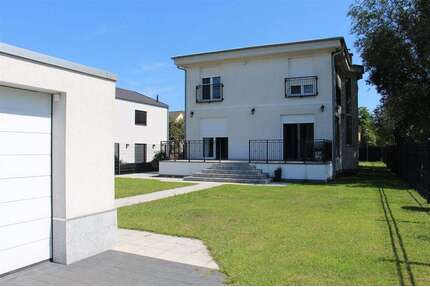 Haus zum Kaufen in Potsdam 2.200.000,00 € 317 m²