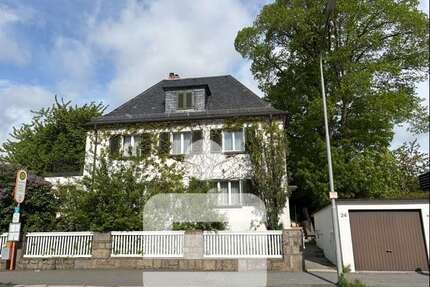 Haus zum Kaufen in Hof 299.000,00 € 208 m²