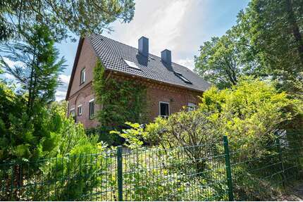 Haus zum Kaufen in Hechthausen 228.000,00 € 205 m²