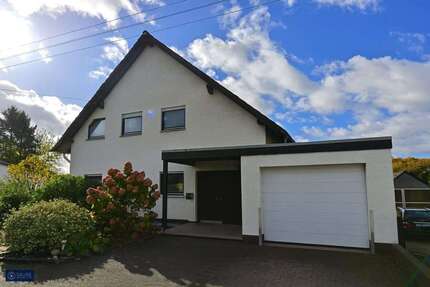 Haus zum Kaufen in Hennef-Lichtenberg 698.000,00 € 271 m²