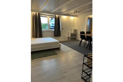 Möbliertes Zimmer in ruhiger Lage in Satteldorf-Horschhausen, Stellplatz