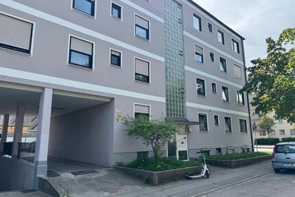 Sonnige 2-Zimmer-Wohnung mit zwei Balkonen – sofort verfügbar - Augsburg Oberhausen