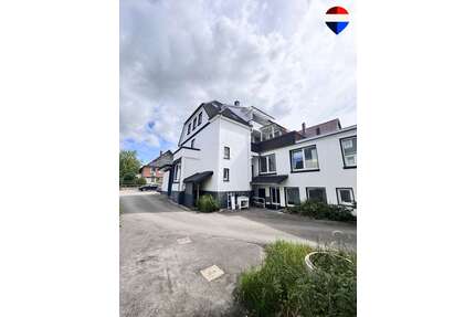 Haus zum Kaufen in Bad Pyrmont 399.990,00 € 245 m²