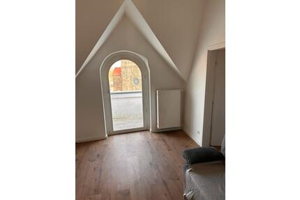 Dachgeschosswohnung mit Balkon in Hamm - Ahlen