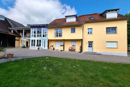 Haus zum Kaufen in Geisfeld 859.000,00 € 327 m²