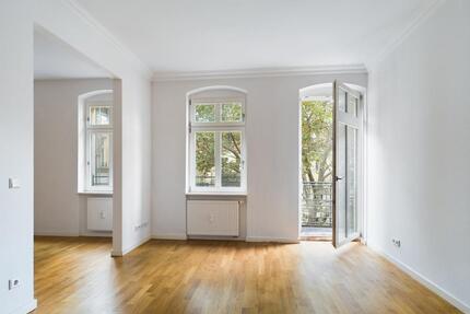 2-Zi-Altbau mit Balkon | Simon-Dach-Kiez | 4.OG | Provisionsfrei - Berlin Friedrichshain-Kreuzberg