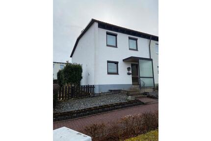 Doppelhaushälfte mit hervorragendem Entwicklungspotenzial - Reutlingen Reutlingen-Betzingen