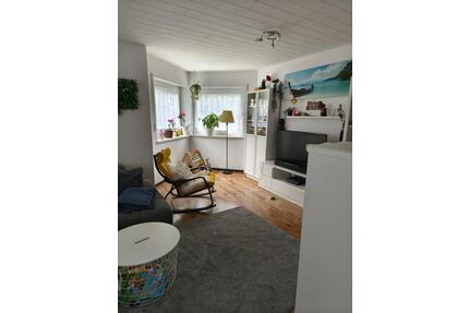 Schöne Wohnung in Winden - 650,00&nbsp;EUR Kaltmiete, ca.&nbsp; 72,00&nbsp;m&sup2; in Steinweiler (PLZ: 76872)