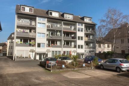 Bad Godesberg, Friesdorfer Straße, 2Zi. DG-Wohnung - Bonn