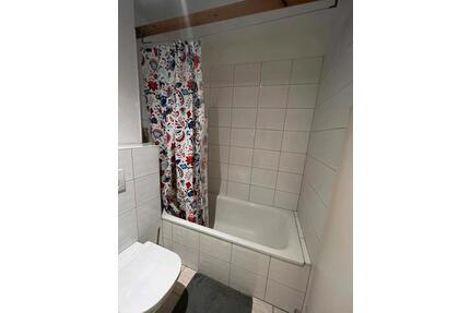 WG in toller Lage mit Balkon - 570,00&nbsp;EUR Kaltmiete, ca.&nbsp; 20,00&nbsp;m&sup2; in Aalen (PLZ: 73431) Unterkochen