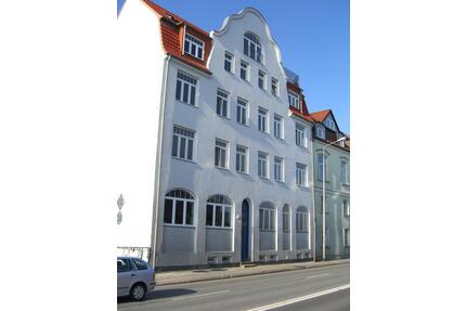 Hafenblick und Citynähe! - 749,00&nbsp;EUR Kaltmiete, ca.&nbsp; 67,84&nbsp;m&sup2; in Rostock (PLZ: 18055)