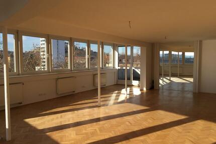 Sonnige Zentral gelegene Penthouse Wohnung in Würzburg