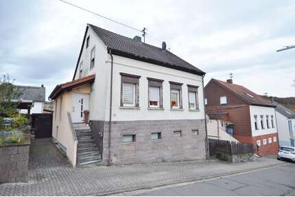 Haus zum Kaufen in Quierschied 135.000,00 € 141.99 m²