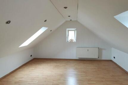 4 – 5 Zimmer Wohnung über zwei Etagen - Bielefeld Heepen